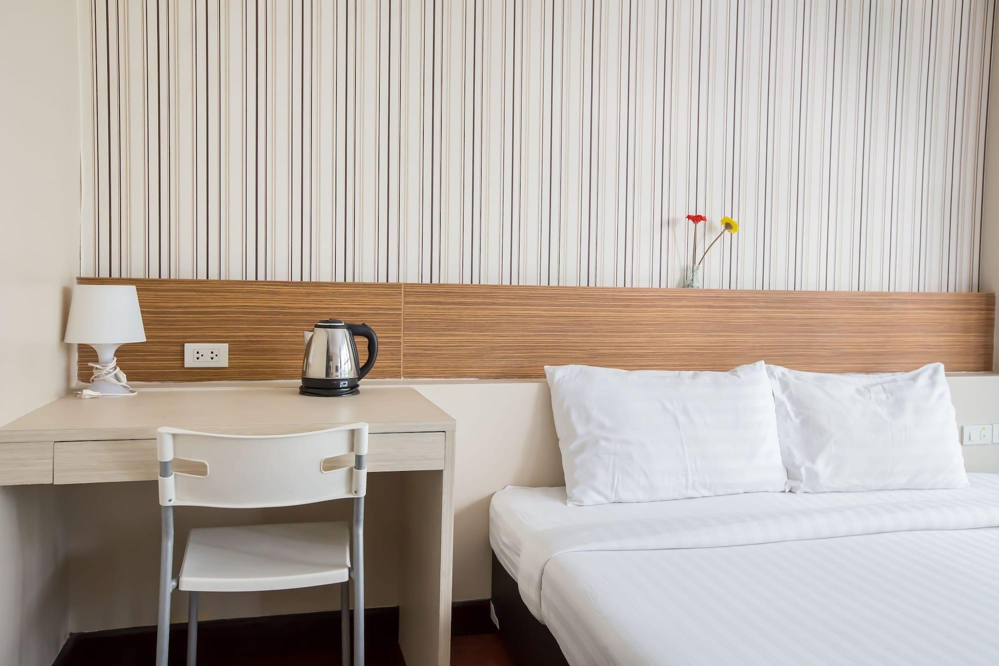Snooze Hotel Thonglor Бангкок Экстерьер фото