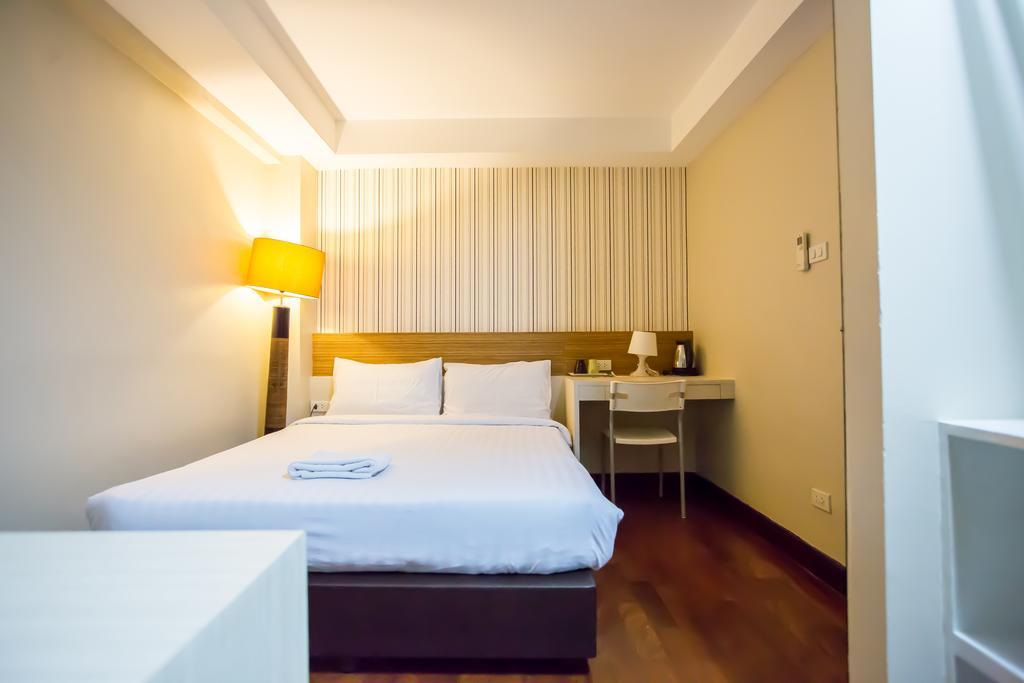Snooze Hotel Thonglor Бангкок Экстерьер фото
