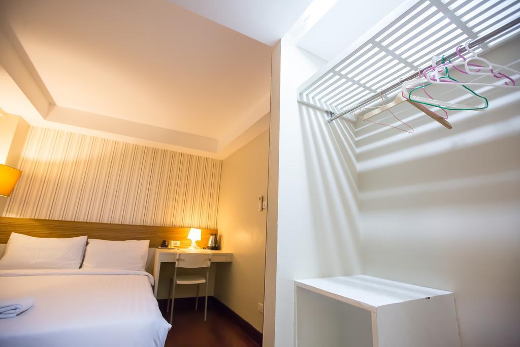 Snooze Hotel Thonglor Бангкок Экстерьер фото