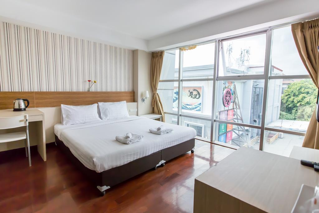 Snooze Hotel Thonglor Бангкок Экстерьер фото