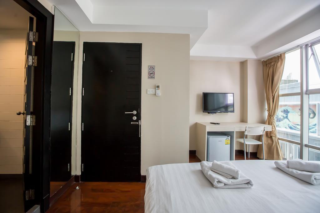 Snooze Hotel Thonglor Бангкок Экстерьер фото