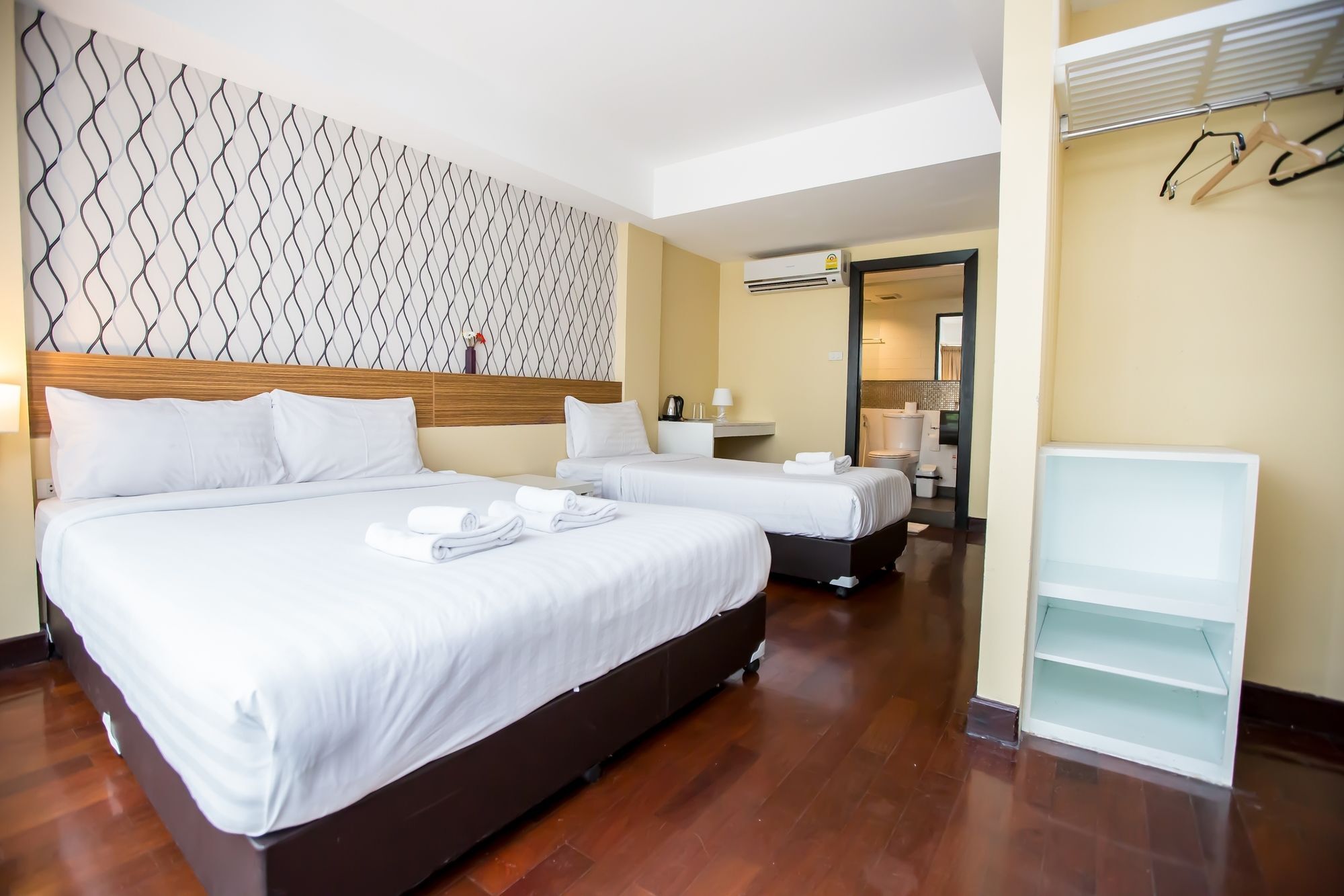 Snooze Hotel Thonglor Бангкок Экстерьер фото